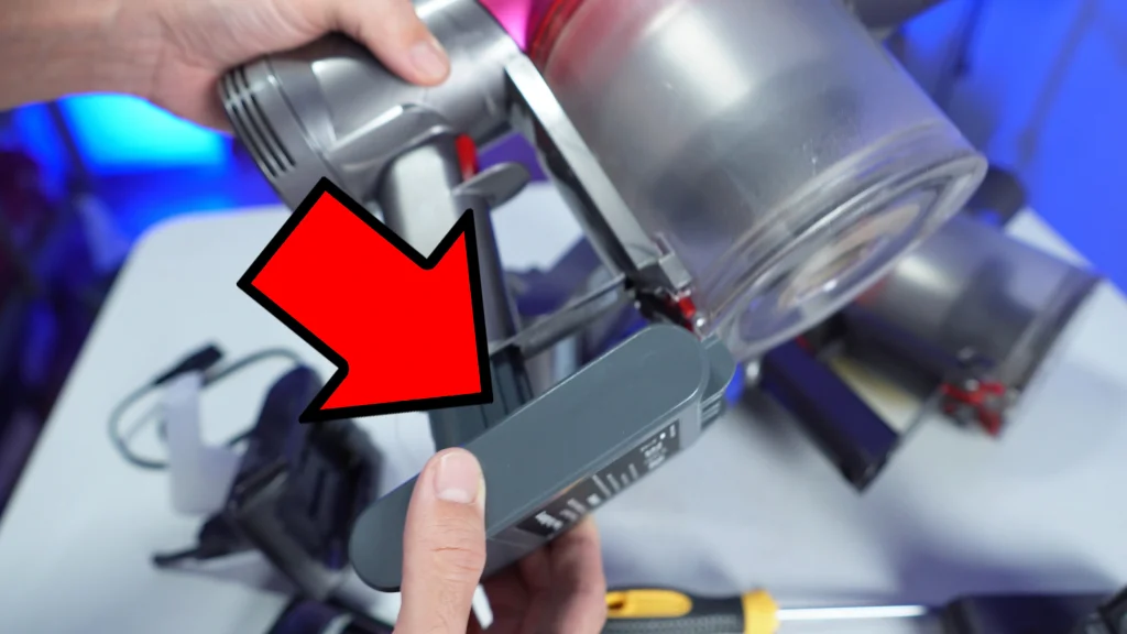 Easy methods to Exchange Dyson V7 Battery