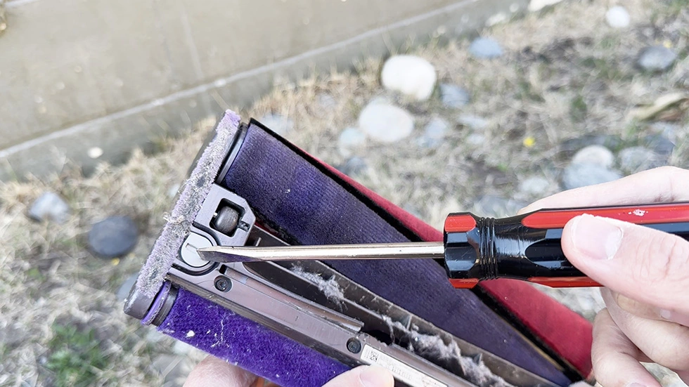 Easy methods to Clear Dyson V10 Gentle Curler Head [Simple Steps] – Cordless Vacuum Information