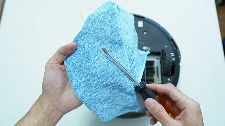 Find out how to Clear a Roomba 675 Robotic Vacuum [Simple Steps]